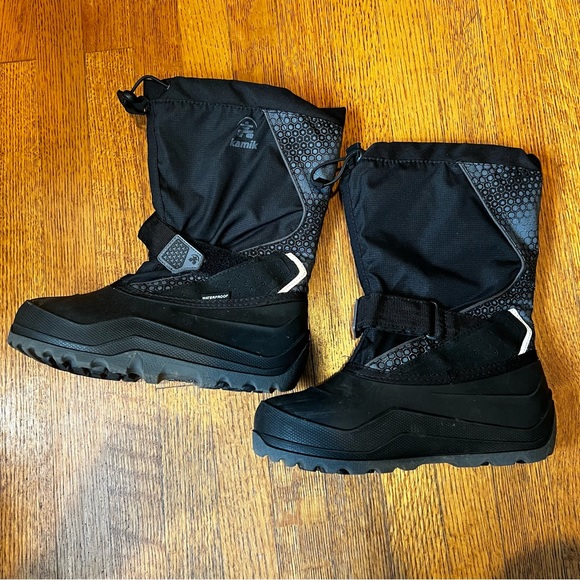 Kamik Snowfall P 2 Black/Charcoal 5 EU37 UK4.5 Youth Juniors Snow Boot - Picture 2 of 8